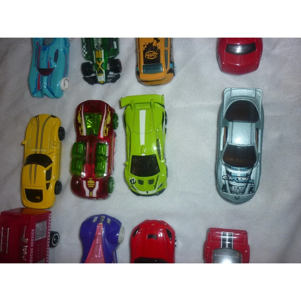 Hot Wheels Matchbox Diecast‎ Toy Car Lot 12pc Mixed Vehicles Grab Bag